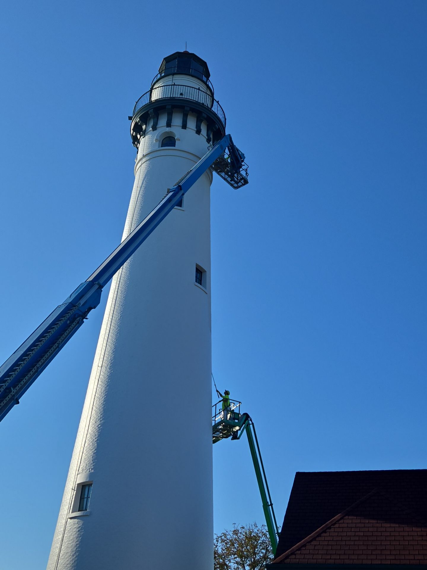 Read more about the article The Property Manager’s Guide to Painting Tall and Specialty Structures