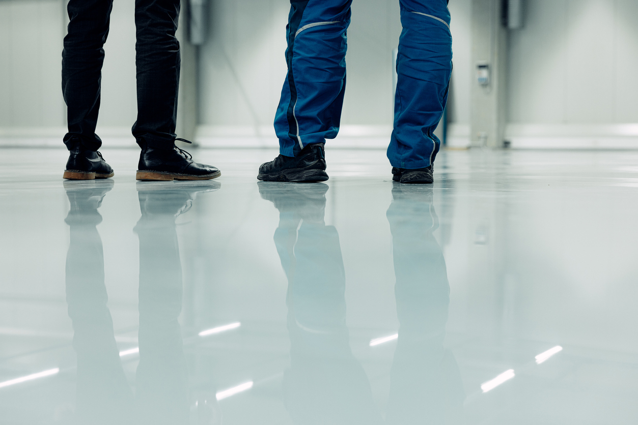Read more about the article How Do Floor Coatings Improve Safety in Industrial Buildings?